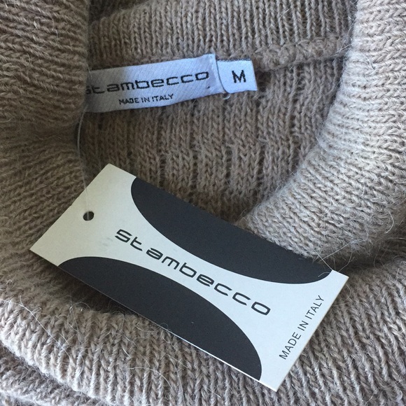 St.ambecco cowl neck sweater BNWT Size Medium - Picture 7 of 7